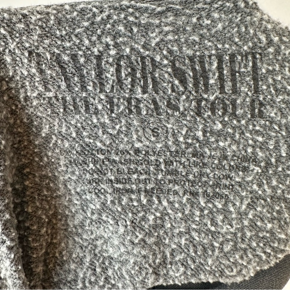 Taylor Swift Eras Tour Hooded Sweatshirt Concert - Picture 5 of 8